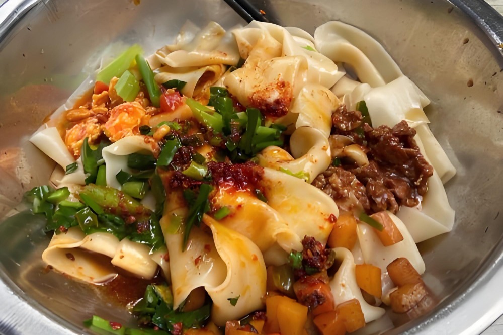 尋陜西特色美食貨源？塞上天嬌褲帶面半成品及特產(chǎn)，支持批發(fā)零售。